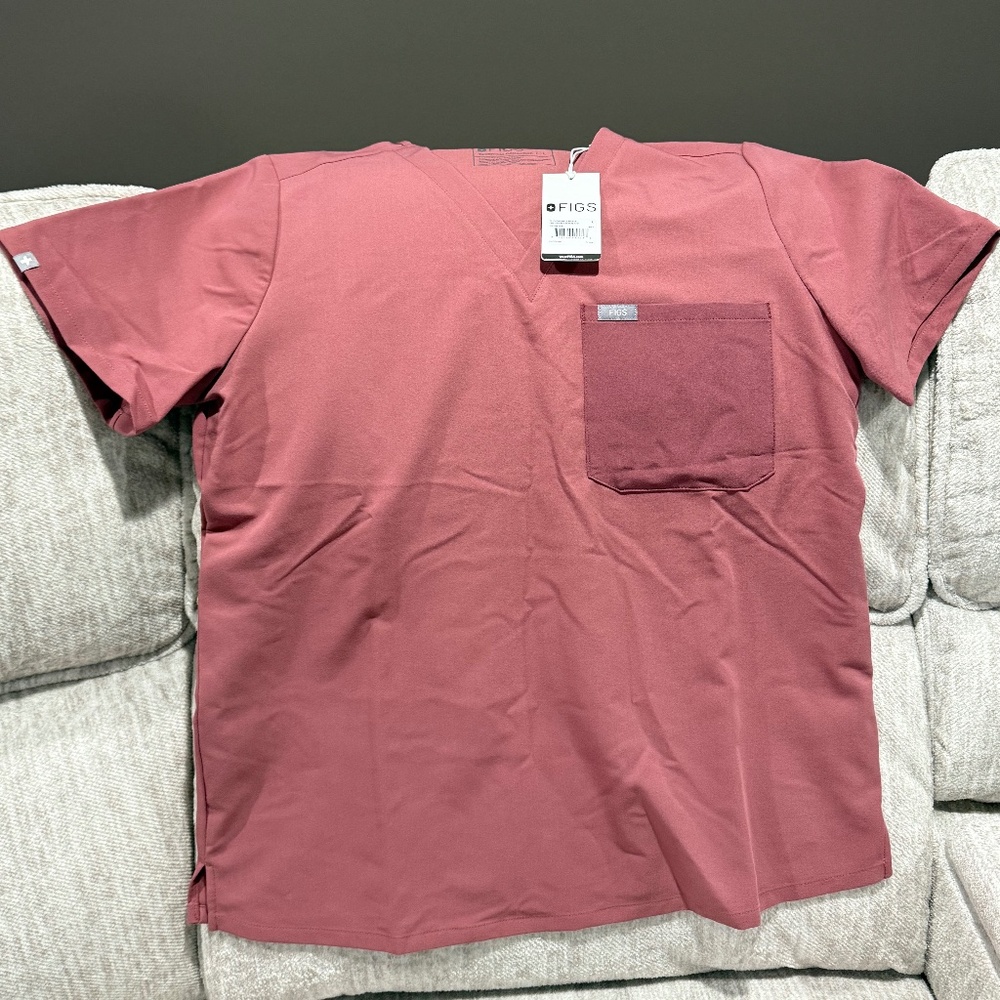 FIGS Women’s Mauve Scrub Set — Size L